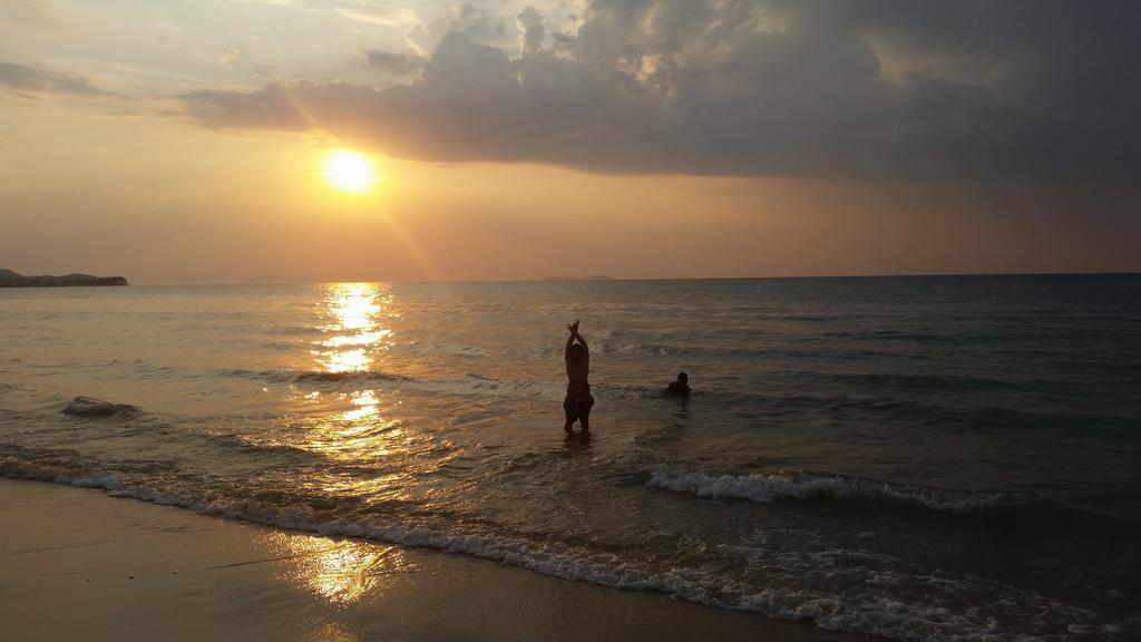 Acharavi Beach Villa المظهر الخارجي الصورة